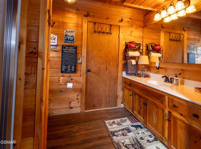 1011 Elm Circle, Sevierville, TN 37876