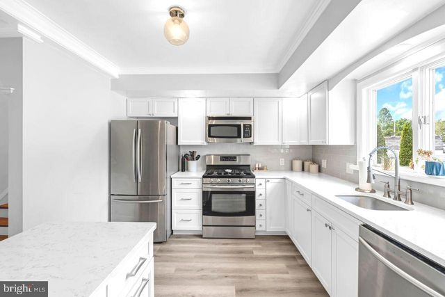 105 GARY DR, Hamilton, NJ 08690