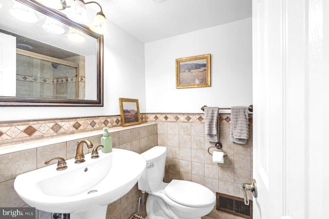 105 GARY DR, Hamilton, NJ 08690