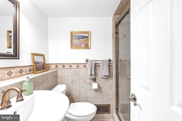 105 GARY DR, Hamilton, NJ 08690