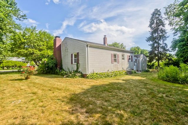 351 Apremont Hwy, Holyoke, MA 01040