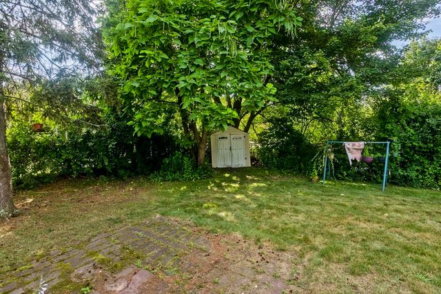 351 Apremont Hwy, Holyoke, MA 01040