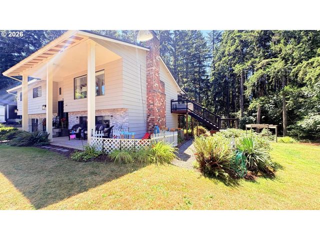 15984 S BROOK Ct, Oregon City, OR 97045