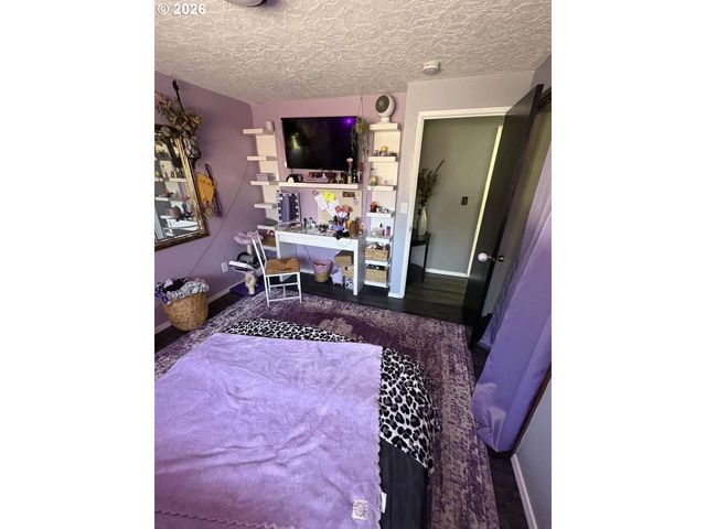 15984 S BROOK Ct, Oregon City, OR 97045