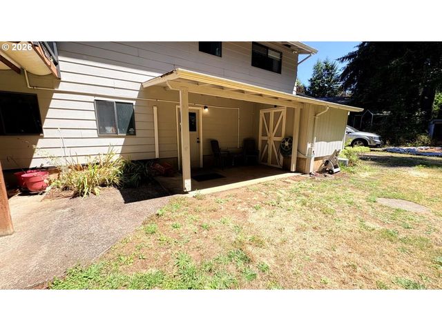 15984 S BROOK Ct, Oregon City, OR 97045