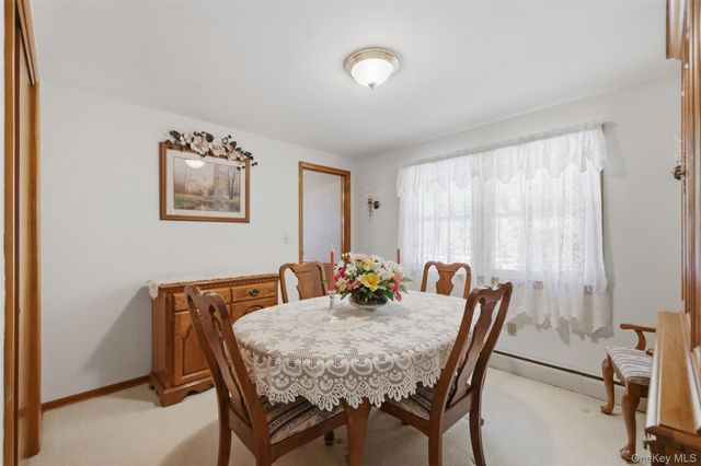 1233 County Route 12, New Hampton, NY 10958