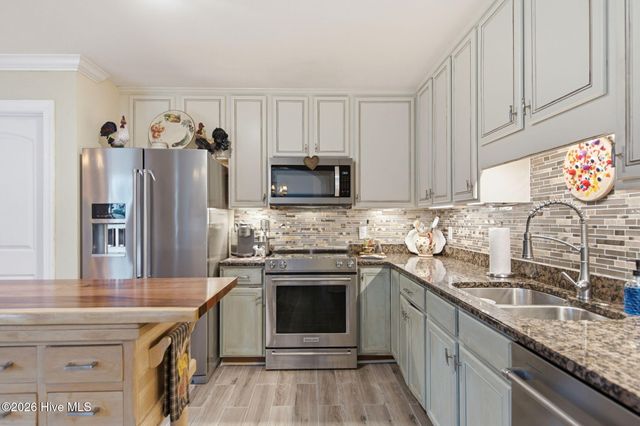 7606 Quail Woods Road, Wilmington, NC 28411