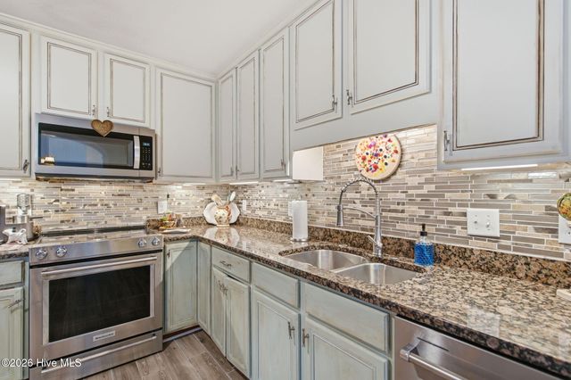 7606 Quail Woods Road, Wilmington, NC 28411