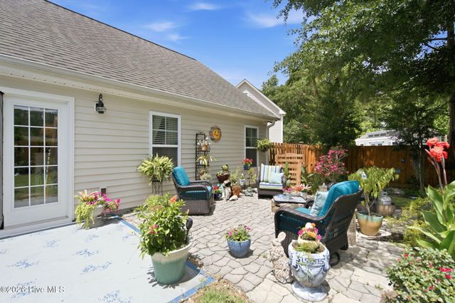 7606 Quail Woods Road, Wilmington, NC 28411