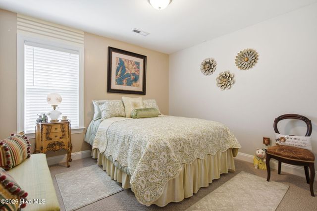 7606 Quail Woods Road, Wilmington, NC 28411