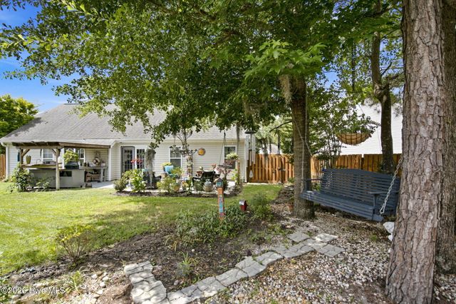 7606 Quail Woods Road, Wilmington, NC 28411