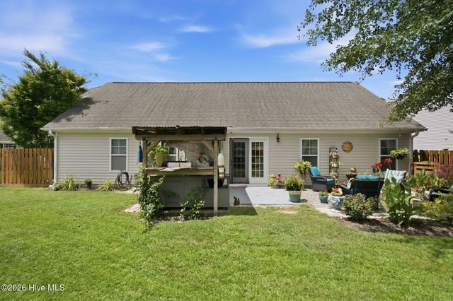 7606 Quail Woods Road, Wilmington, NC 28411