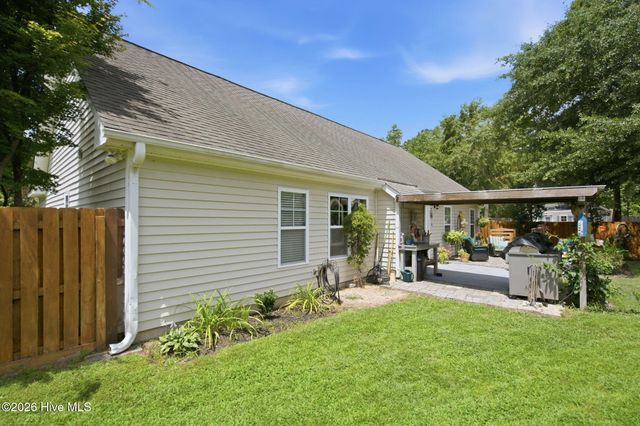 7606 Quail Woods Road, Wilmington, NC 28411