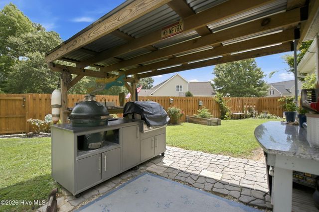7606 Quail Woods Road, Wilmington, NC 28411
