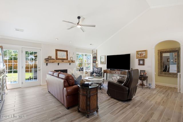 7606 Quail Woods Road, Wilmington, NC 28411