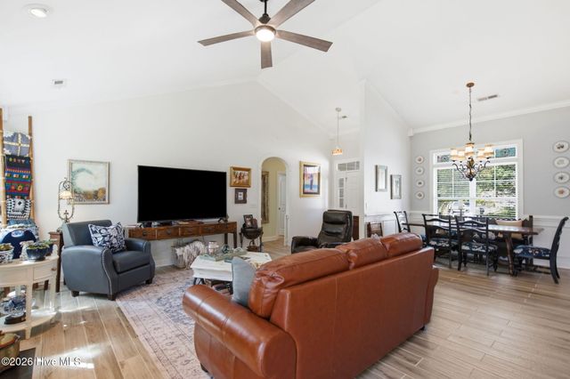 7606 Quail Woods Road, Wilmington, NC 28411