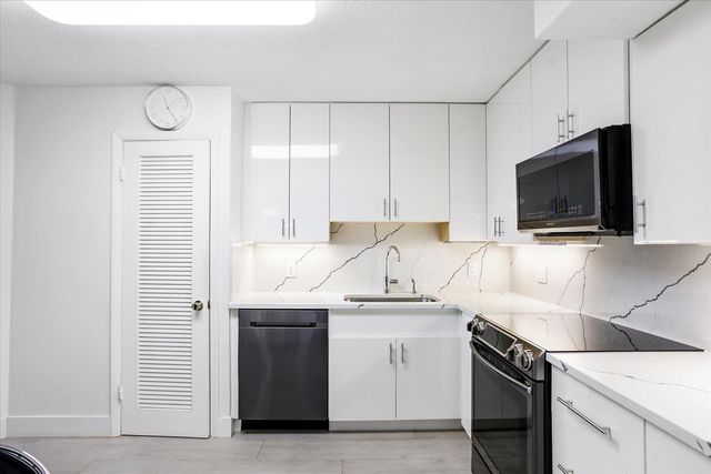 2860 S Ocean Boulevard 216, Palm Beach, FL 33480