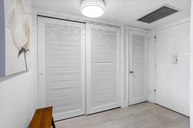 2860 S Ocean Boulevard 216, Palm Beach, FL 33480
