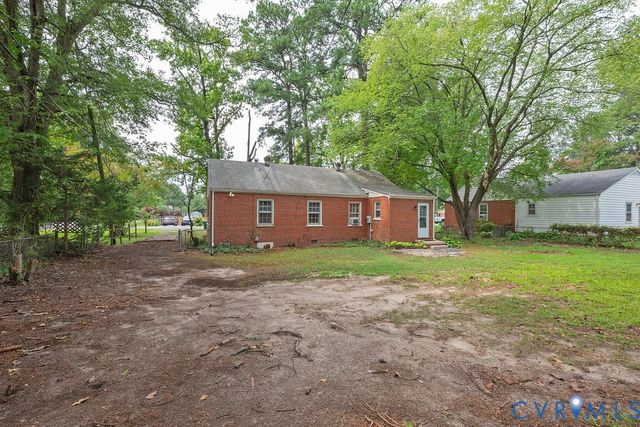 9000 Sparrow Dr, Henrico, VA 23229