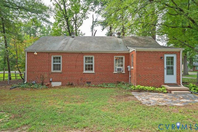 9000 Sparrow Dr, Henrico, VA 23229
