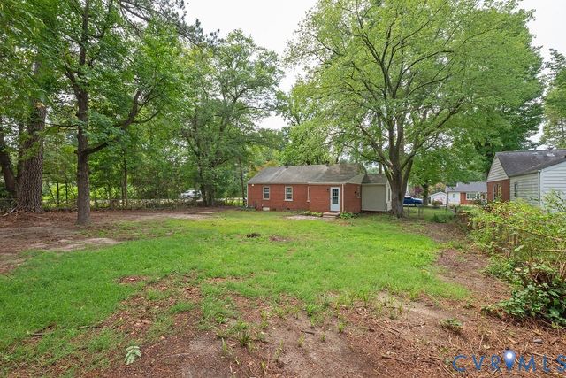 9000 Sparrow Dr, Henrico, VA 23229