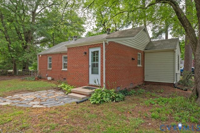 9000 Sparrow Dr, Henrico, VA 23229