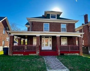 1726 Chapman AVE, Roanoke, VA 24016