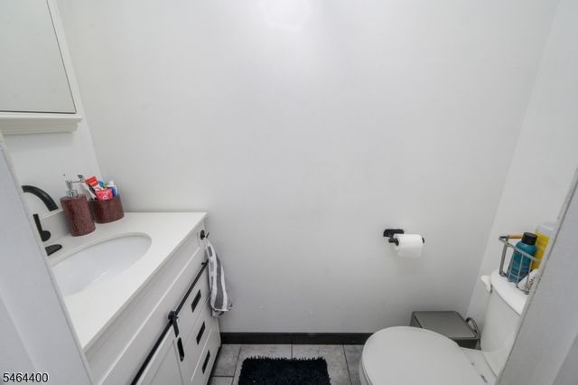 125 Princeton Ln, North Plainfield Boro, NJ 07063
