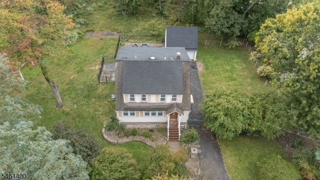 125 Princeton Ln, North Plainfield Boro, NJ 07063