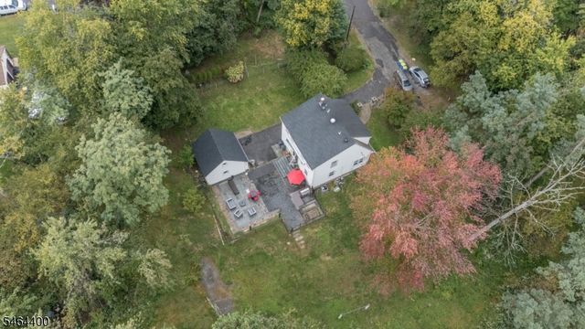 125 Princeton Ln, North Plainfield Boro, NJ 07063