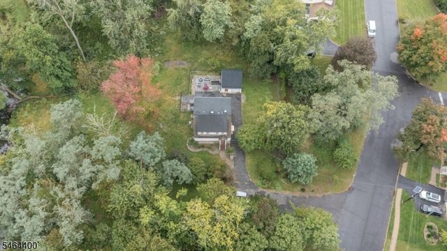 125 Princeton Ln, North Plainfield Boro, NJ 07063