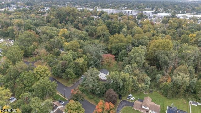125 Princeton Ln, North Plainfield Boro, NJ 07063