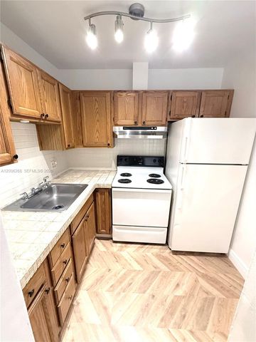 721 SW 13th Ave 2, Fort Lauderdale, FL 33312