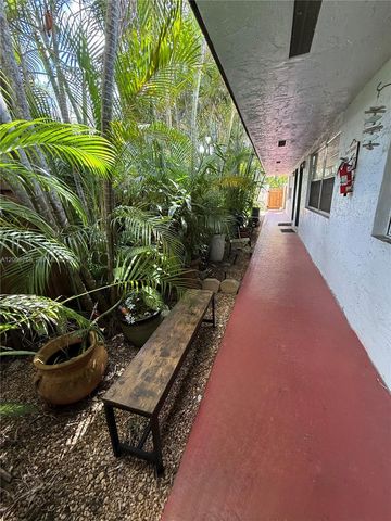 721 SW 13th Ave 2, Fort Lauderdale, FL 33312