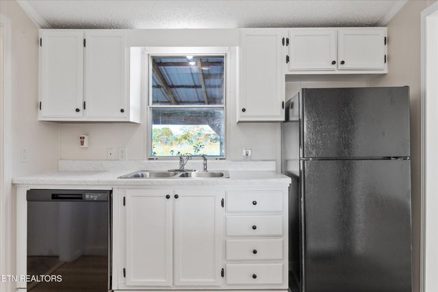 105 Limestone Drive, Sweetwater, TN 37874