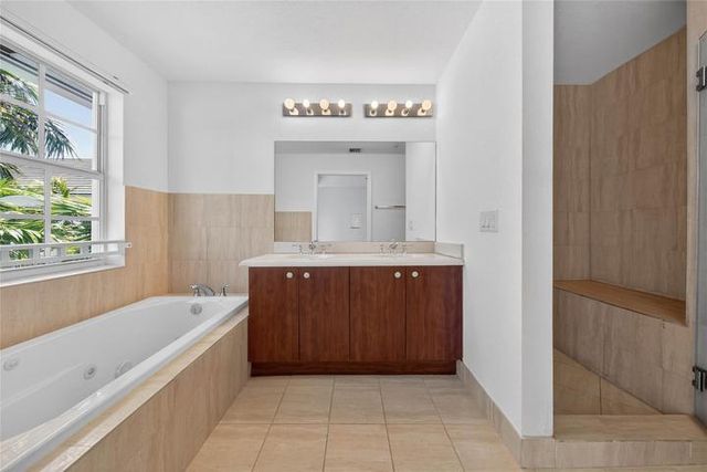 2725 NE 8th Avenue 109, Wilton Manors, FL 33334