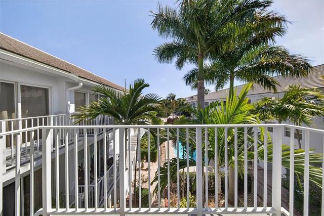 2725 NE 8th Avenue 109, Wilton Manors, FL 33334