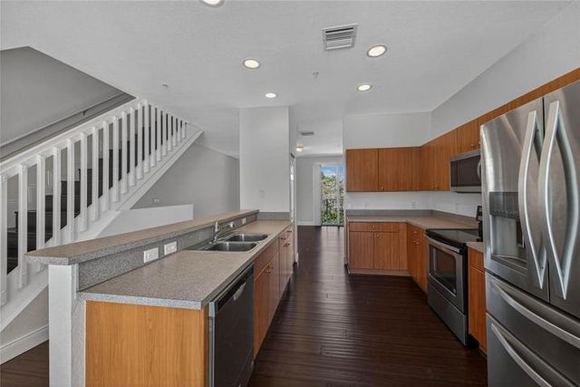 2725 NE 8th Avenue 109, Wilton Manors, FL 33334