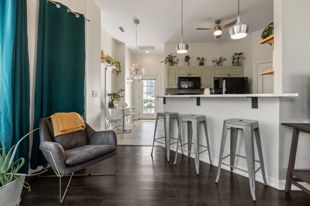 2725 N Westminster Drive, Fayetteville, AR 72704