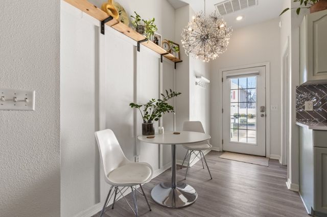 2725 N Westminster Drive, Fayetteville, AR 72704