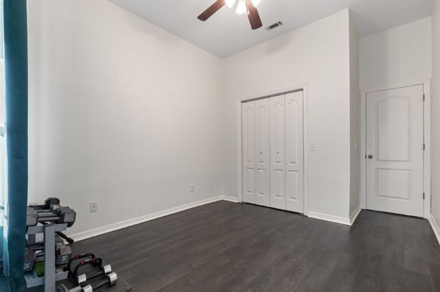 2725 N Westminster Drive, Fayetteville, AR 72704