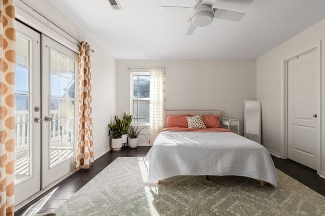 2725 N Westminster Drive, Fayetteville, AR 72704