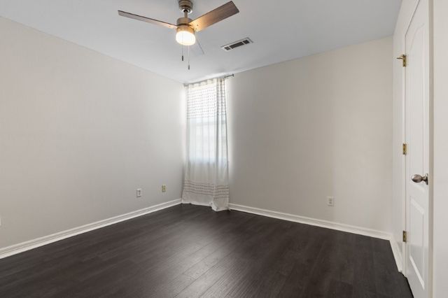 2725 N Westminster Drive, Fayetteville, AR 72704