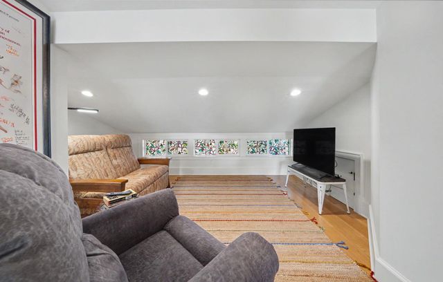 1806 Saint Clair River Drive, Algonac, MI 48001