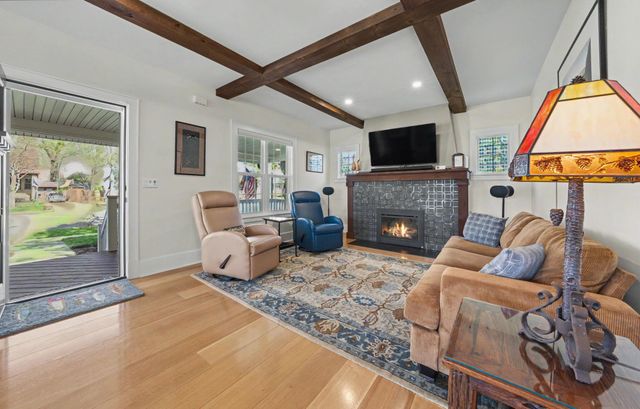 1806 Saint Clair River Drive, Algonac, MI 48001