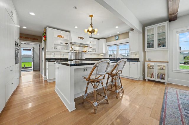 1806 Saint Clair River Drive, Algonac, MI 48001