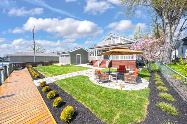1806 Saint Clair River Drive, Algonac, MI 48001
