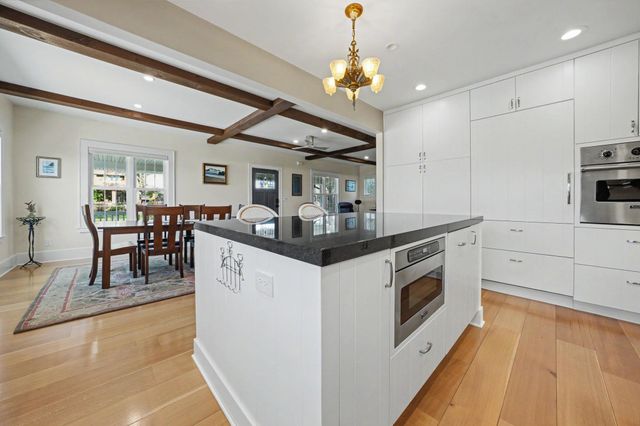 1806 Saint Clair River Drive, Algonac, MI 48001