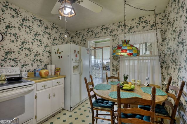 982 Highland Circle SE, Conyers, GA 30012