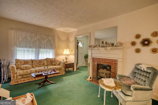 982 Highland Circle SE, Conyers, GA 30012